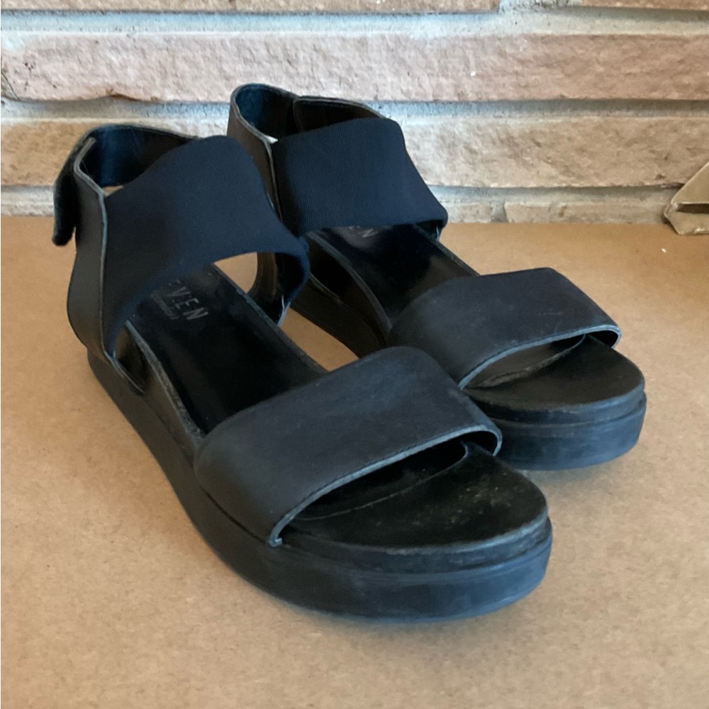 Steven Natural Comfort Kylie Black Sandals